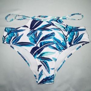 Swimsuit bottoms
